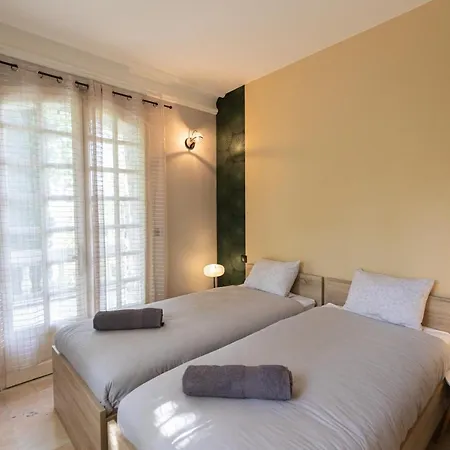 Casa vacanze Les Hauts Du Marquet - Meublé De Tourisme 5 Etoiles - De Groupe 15 Personnes En Cévennes - Piscine à Débordement - Balnéo - Sauna - Nature