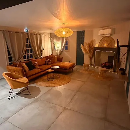 Casa vacanze Les Hauts Du Marquet - Meublé De Tourisme 5 Etoiles - De Groupe 15 Personnes En Cévennes - Piscine à Débordement - Balnéo - Sauna - Nature *