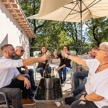 Casa vacanze Les Hauts Du Marquet - Meublé De Tourisme 5 Etoiles - De Groupe 15 Personnes En Cévennes - Piscine à Débordement - Balnéo - Sauna - Nature *